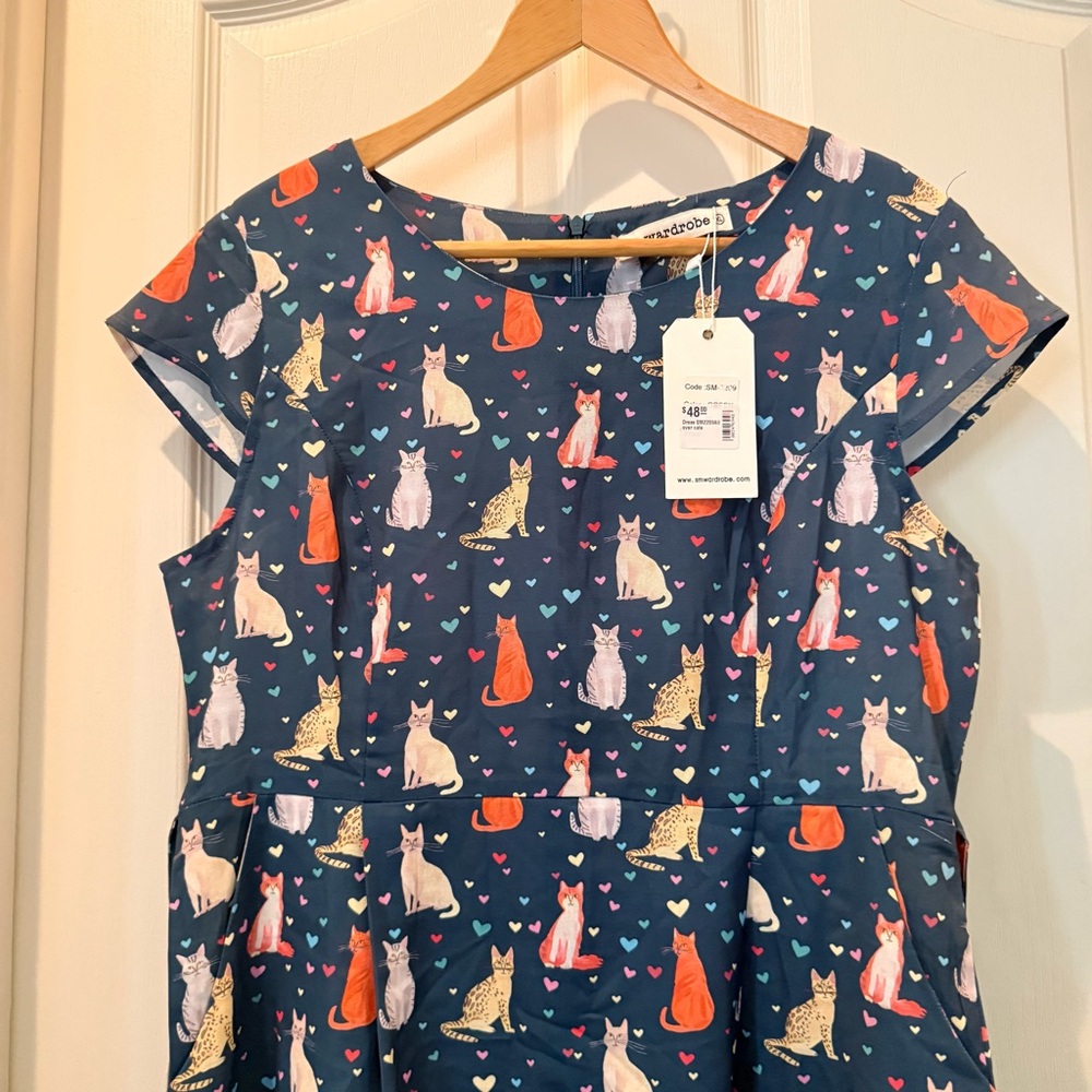 😻😻🐈🐈‍⬛Charming Blue Women’s Cat Dress🐈‍⬛😘😻😻 - Picture 5 of 9